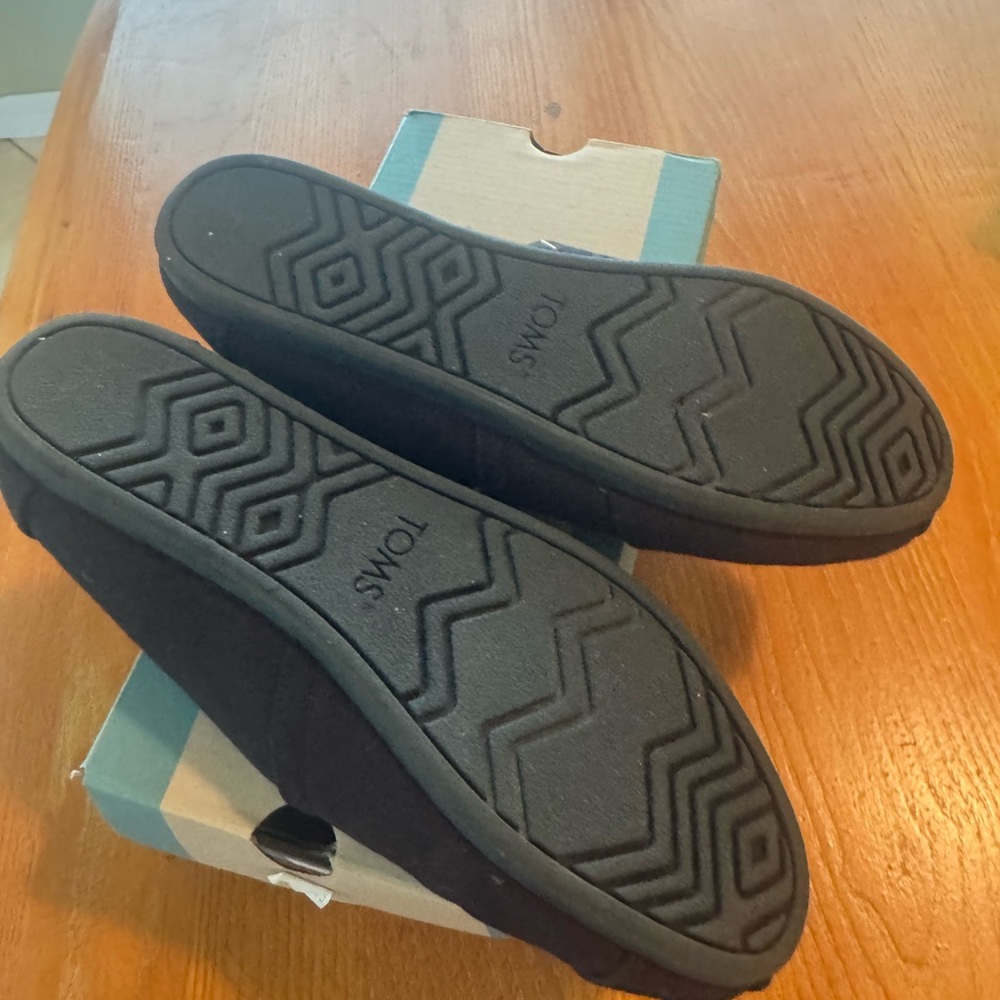TOMS Classic Black Canvas Shoes